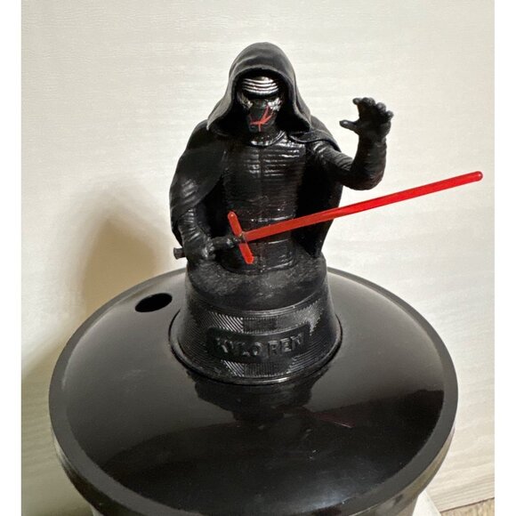 Star Wars The Rise Of Skywalker Collector Cup With Kylo Ren Topper & Lightsaber - Picture 3 of 10